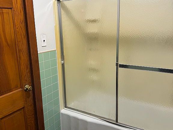 5th image of 1617 Florence Ave