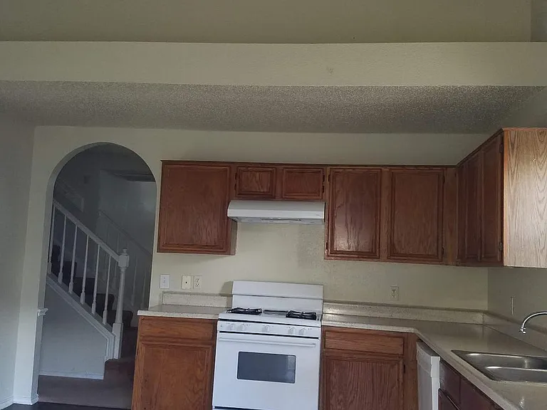 2818 Grants River Cir — Photo 10
