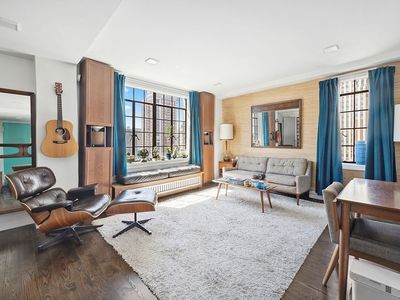 320 E 42nd St APT 3010, Manhattan, NY, 10017