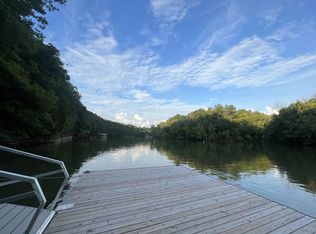 424 Ed Phifer Rd, Quebeck, TN 38579