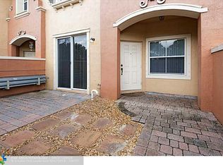 2210 Coral Reef Ct, Fort Lauderdale, FL 33312