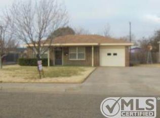 211 Pear Ave, Dumas, TX 79029