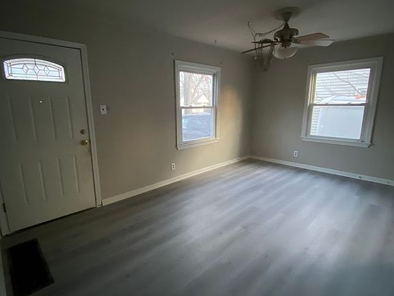 3rd image of 1343 Kingsley Ave