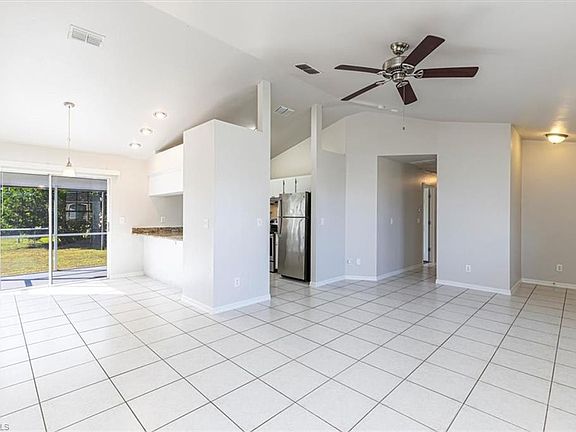 2nd image of 814 SW 10th PL