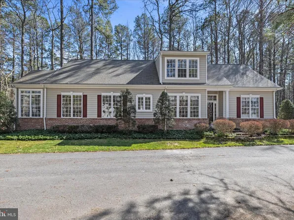 5 Freeport Ln, Berlin, MD 21811