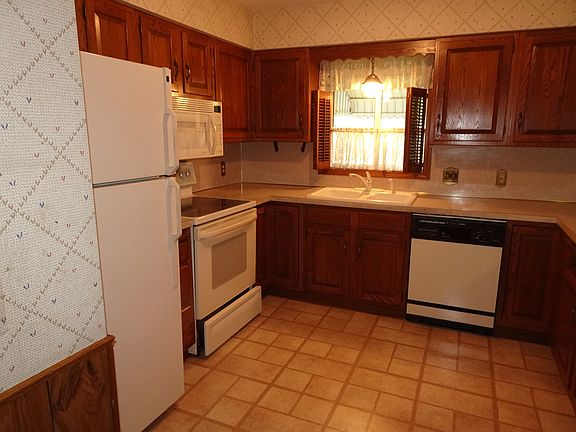 4th image of 5683 Leisure South Dr SE