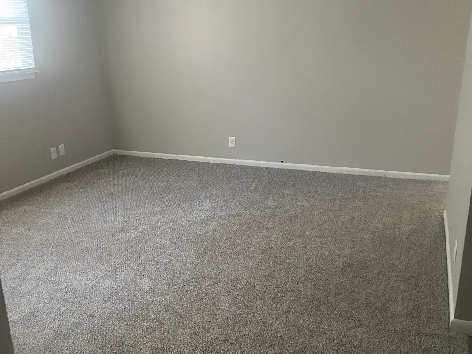2 bed, 875 sqft, $945 — Photo 4