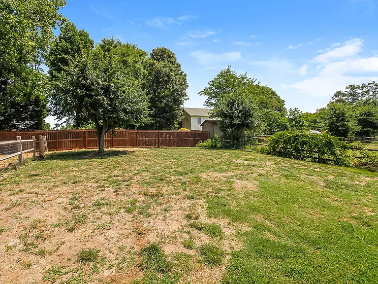 12907 Silbury Ln — Photo 16