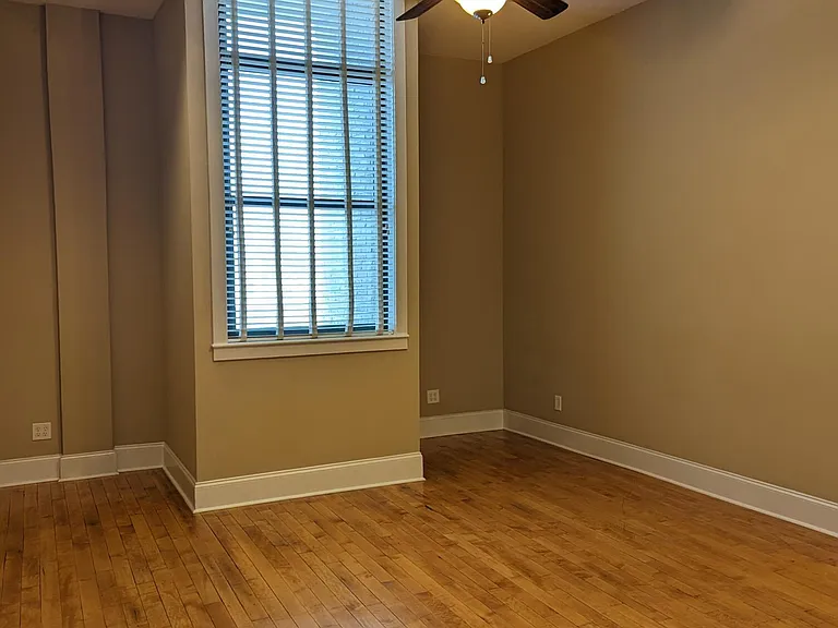 936 Broad St #310 — Photo 2