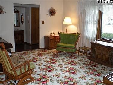 4th image of 8265 Brentwood Dr