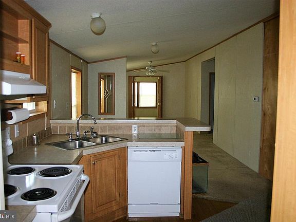 5th image of 11408 Lakeside Dr