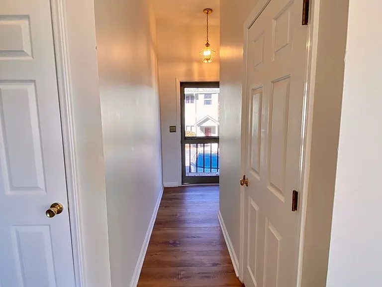 466 Windswept Dr — Photo 33
