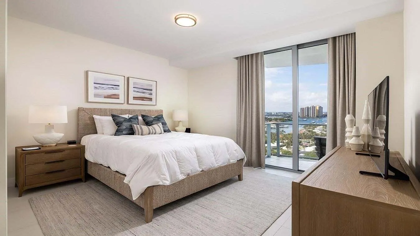 2 bed, 2.0 bath, 1620 sqft, $12,000 — Photo 4