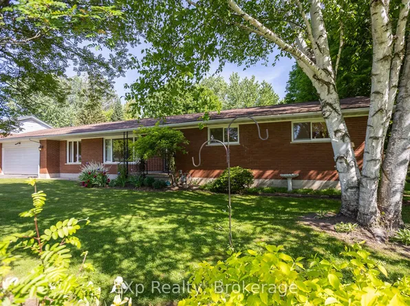 823015 Massie Rd, Chatsworth, ON N0H 1G0