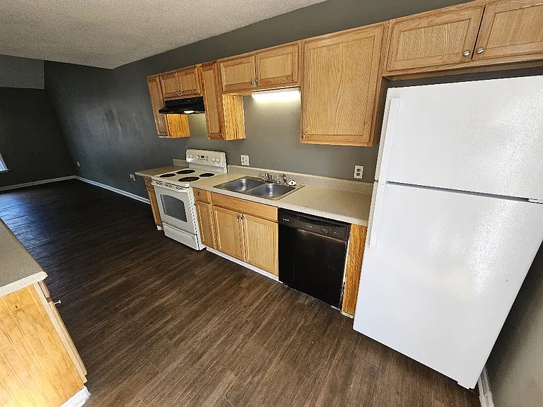 230.5 Lanier Dr #244 — Photo 3