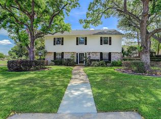 18503 Vinland Dr, Houston, TX 77058