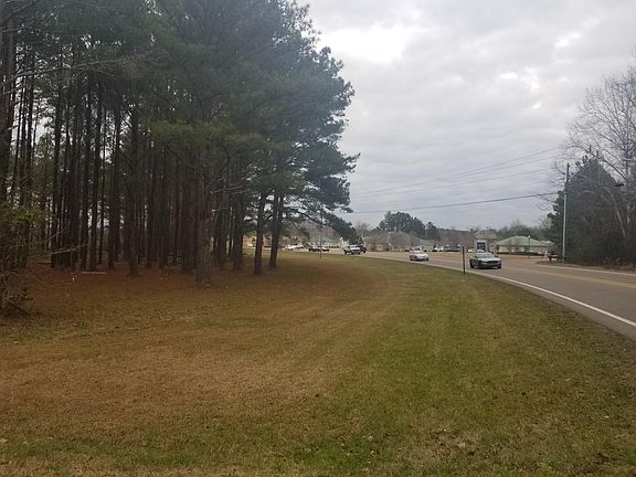 4th image of Bluecutt Rd