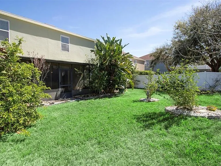 1412 Blackwater Pond Dr — Photo 28