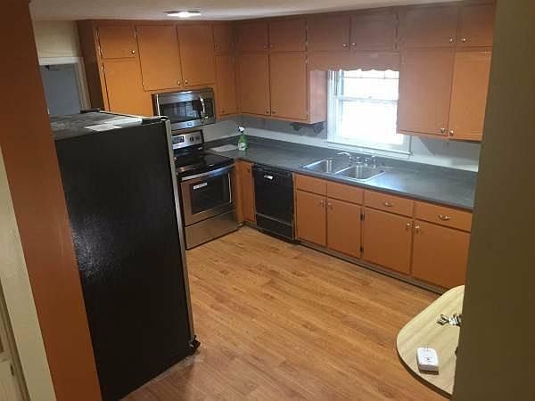 1st image of 5712 Williamsburg Dr #1