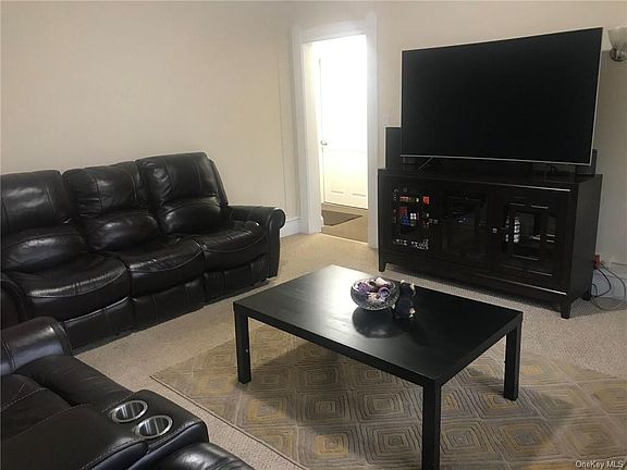 3rd image of 291 Fisher Ave