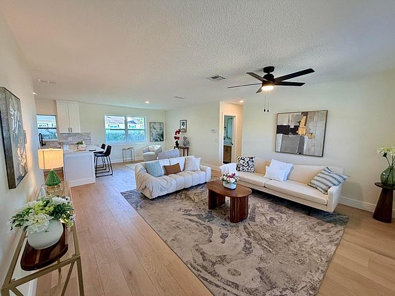 3rd image of 598 Coral Way