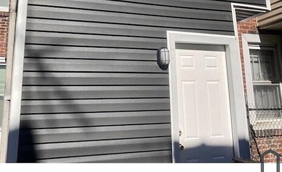 2nd image of 224 W Albanus St