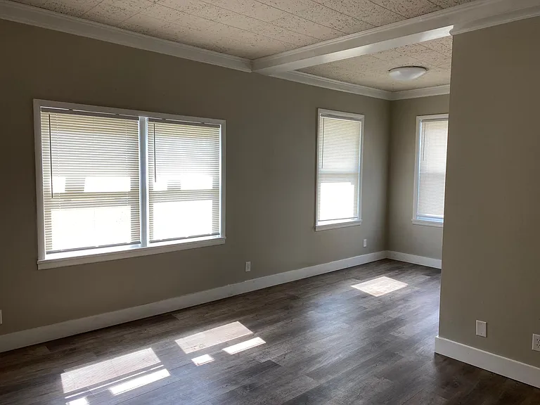 3851 Dewey Ave #2 — Photo 4