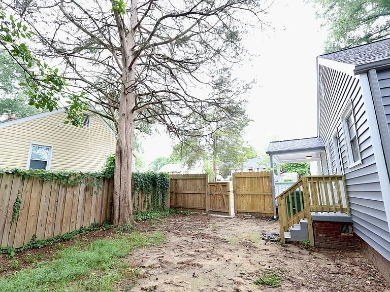 2405 Bransford Dr — Photo 22