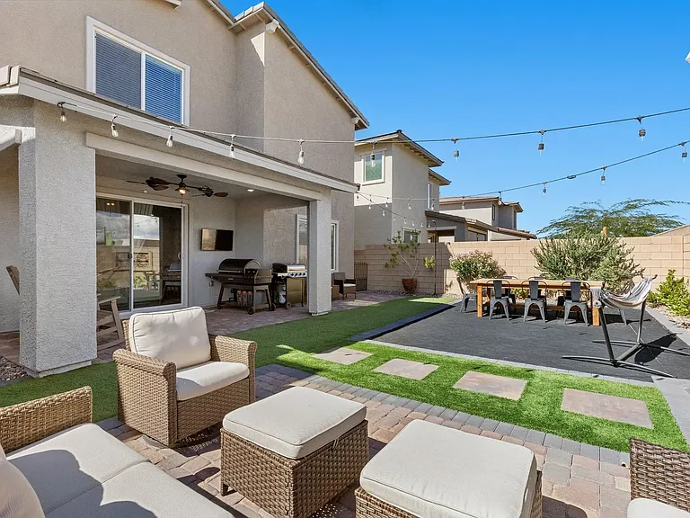 8866 Sasquatch Run Ave — Photo 19