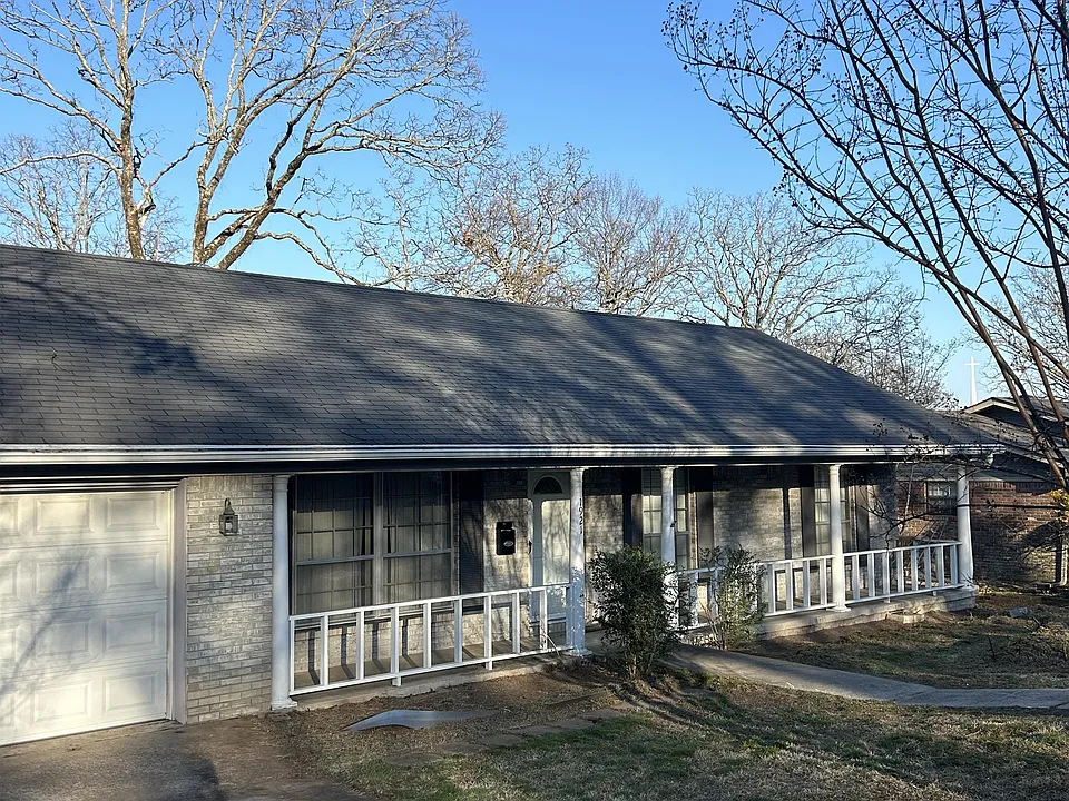 1921 Osage Dr