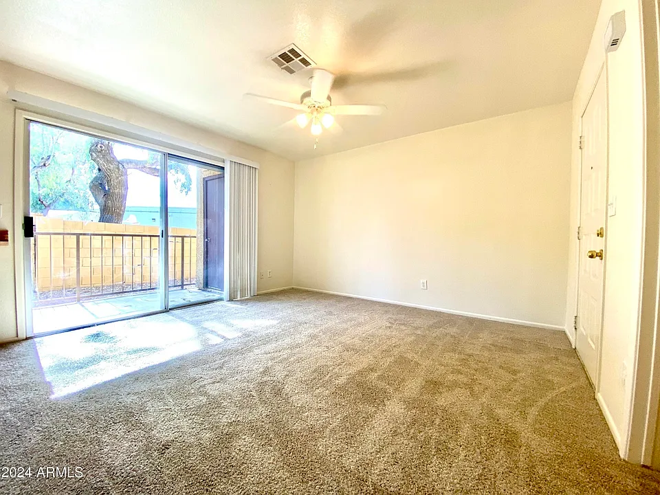 653 W Guadalupe Rd #1017