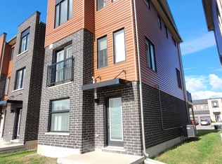 31 Fairlane Ave, Barrie, ON L9J 0N1