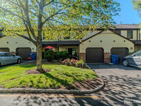 2nd image of 103 Aspen Dr