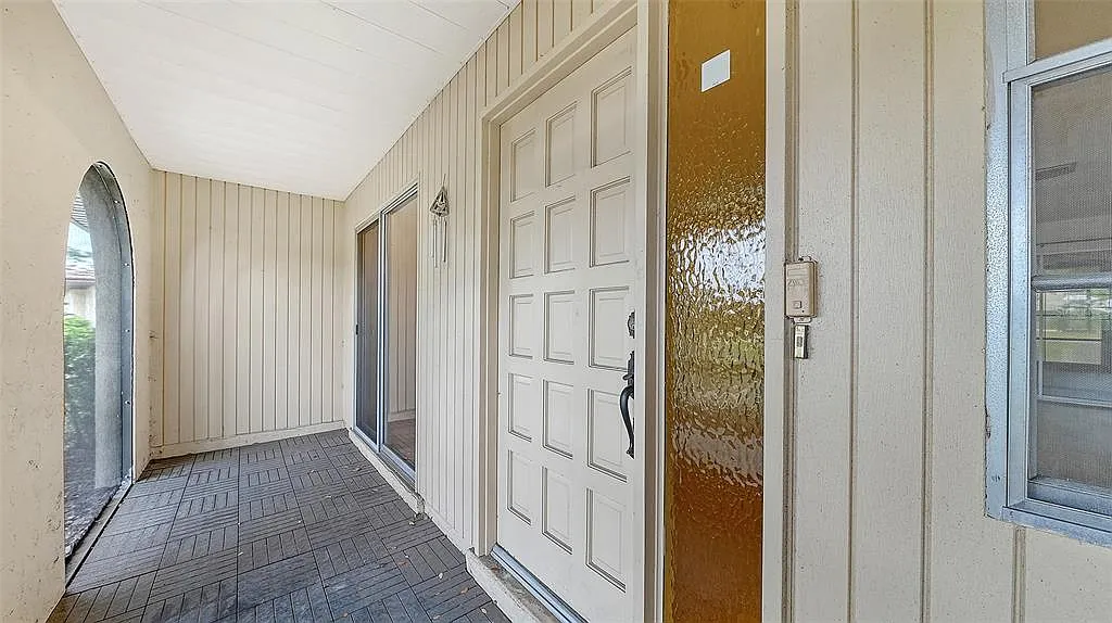 2 bed, 2.0 bath, 1498 sqft, $2,200 — Photo 3