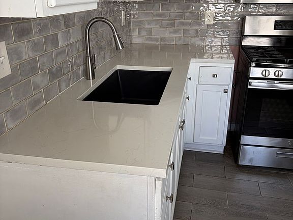 3rd image of 1410 W College St