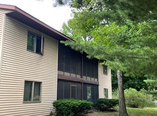 315 N Main St APT 4, Wayland, MI 49348