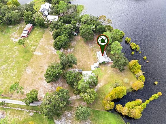 3rd image of 1210 GEM LANE