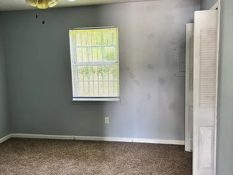 354 Shelby Ave — Photo 1