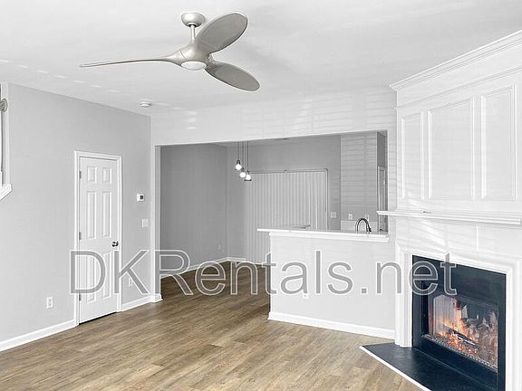 5th image of 1016 Prestwyck Ct