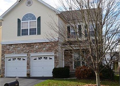 3rd image of 506 Madison Dr