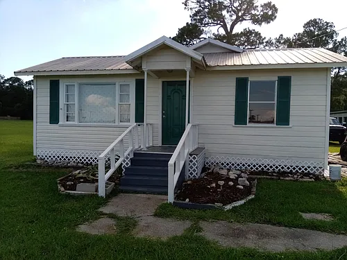 11389 Road 120 Photo 1