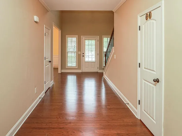 2241 Line Dr — Photo 5