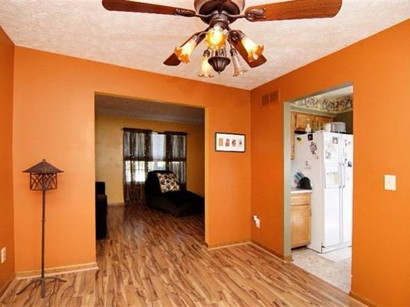 4th image of 243 Lancaster Dr