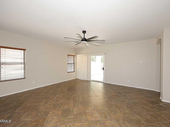 5th image of 11641 W ADAMS Street