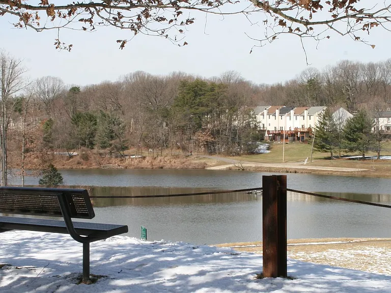 5900 Cove Landing Rd #202 — Photo 26