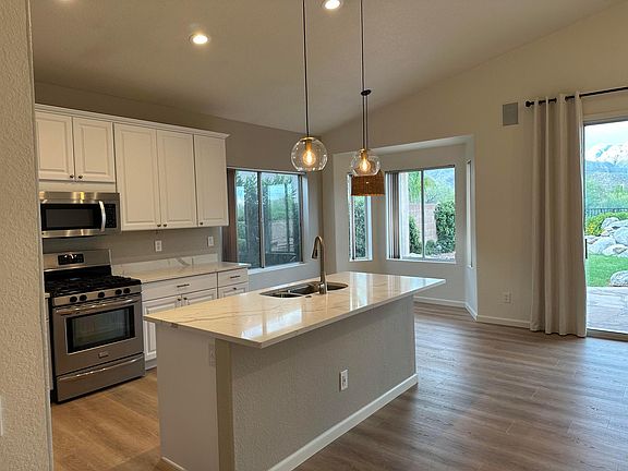 quartz counters and gas stove