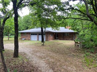 2 Lakewood Dr, McLoud, OK 74851