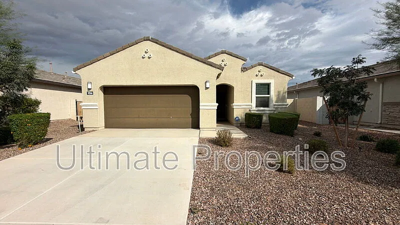 18566 W Hackamore Dr