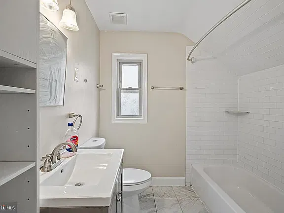 2 bed, $1,500 — Photo 3