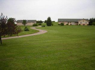 1950 Horns Hill Rd, Newark, OH 43055